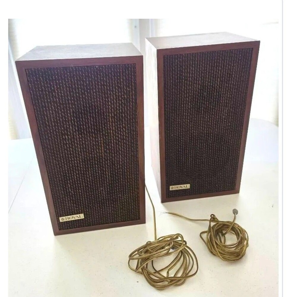 Vintage Single Royal 1A 8 OHMS Bookshelf Speaker 15”x8” Tested Working